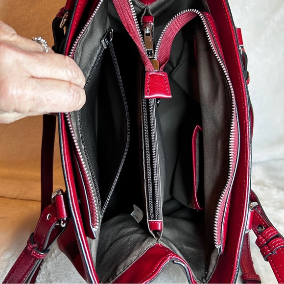 Bostanten Red Handbag - Picture 6 of 12